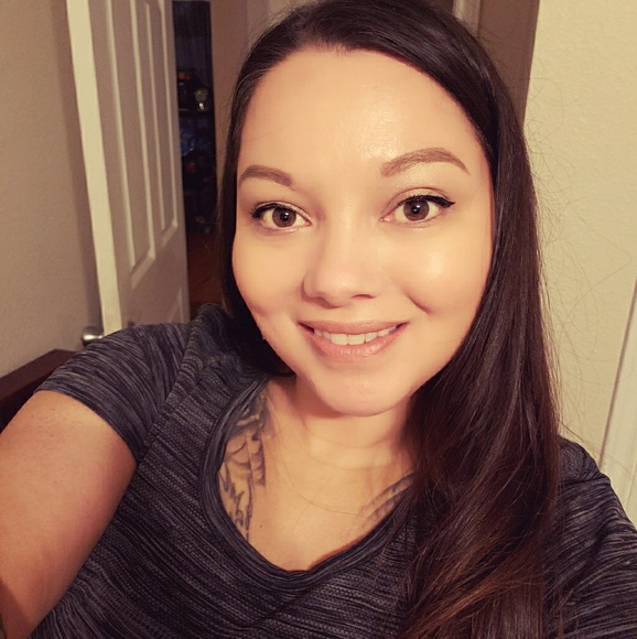 Meet your Posher, Tanya - Picture 1 of 1